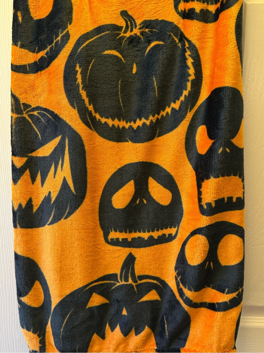 Disney nightmare before Christmas Orange & Black Jack Skellington blanket - Picture 2 of 5